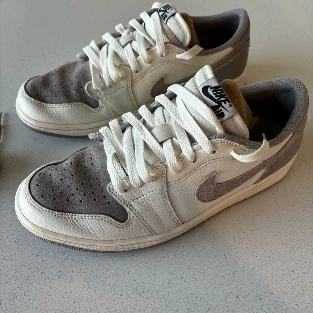 Nike classic low